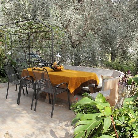 Apartments Villa Slavica Петровац Экстерьер фото