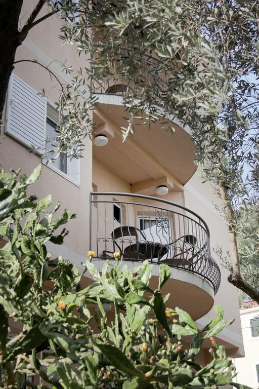 Apartments Villa Slavica Петровац Экстерьер фото