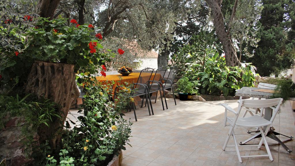 Apartments Villa Slavica Петровац Экстерьер фото